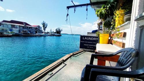 Facilities, Shrimpy's Waterfront Hostel and Crew Quarters in Saint Martin