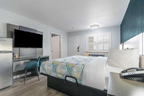 Gateway Inn - image 13