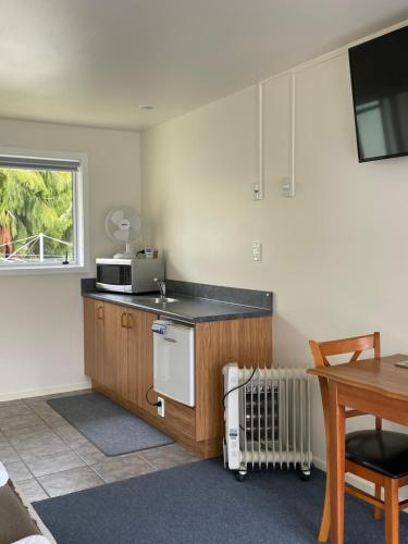 มาตากิ โมเทล (Mataki Motel) in เมอร์ชิซัน