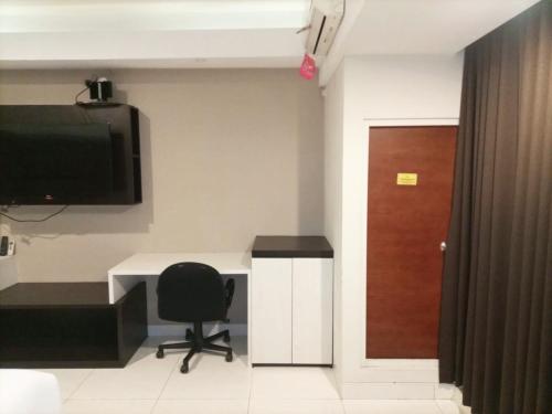 Luxurious Studio at Mataram City Apartment By Travelio Luxurious Studio at Mataram City Apartment By Travelio
