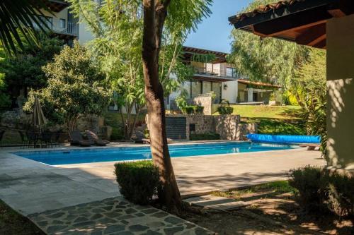 ทัศนียภาพ, Modern 3-bedroom and peaceful getaway in San Miguel de Allende by VIATO in ลา เลโคนา