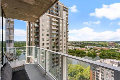 Natiivo - Stunning Water View in Austin, USA