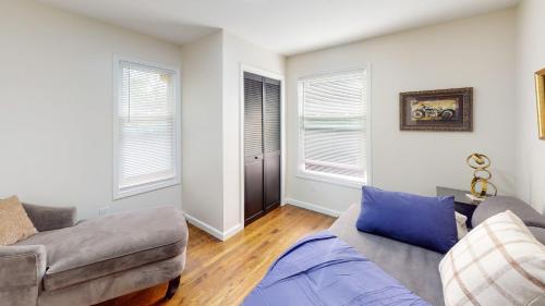 Family Friendly Grosse Pointe Beauty in Grosse Pointe Woods, USA