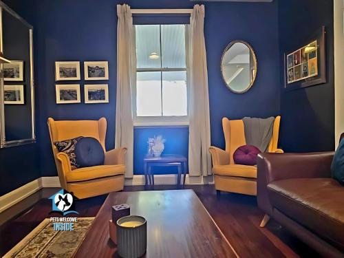 3 BR Little Addis Cottage in Historic Kalgoorlie in คาลกูรลี