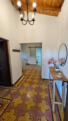 Antigua casa de bodega pax 4 in Maipu