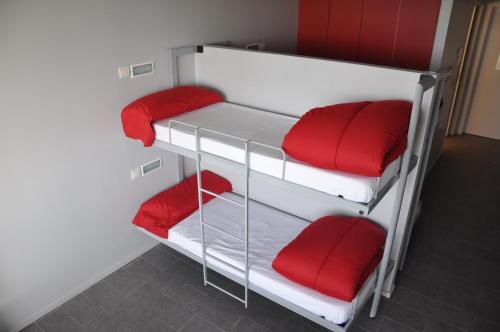 Centre Esplai Hostel Room Type - Quintuple Room