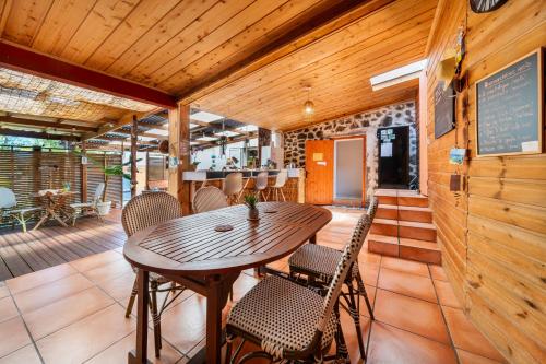 Les Baroudeurs Hostel 3