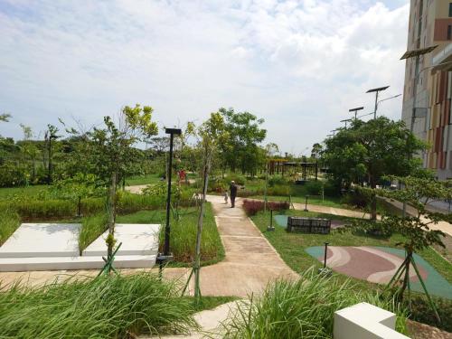 Garden, Apartemen Sayana harapan indah by Welcome Room  in Tarumajaya