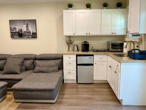 Guest suite near La Cienega Park Beverly Hills in Los Angeles, USA