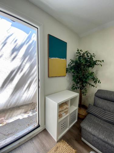 Guest suite near La Cienega Park Beverly Hills in Los Angeles, USA