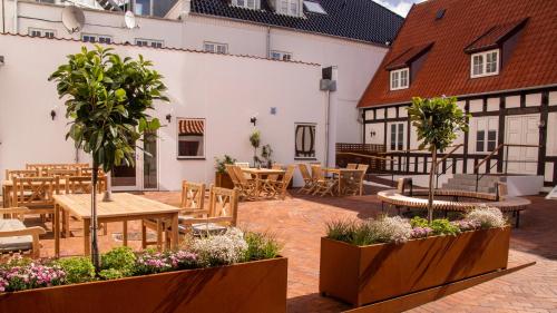 Jardí, Hotel Skivehus in Skive