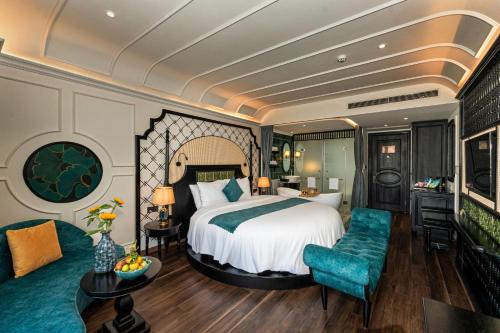 Suite, signature, balcony