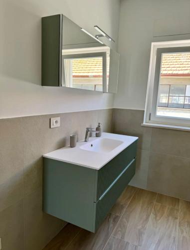 Verde acqua apartment