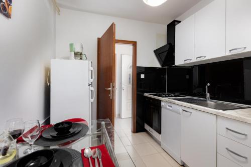 廚房, Apartment Zorić (Apartment Zoric) in 米爾澤堤奇