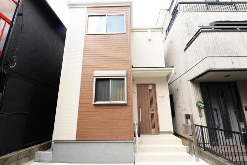 NYHotel 5 新宿2階建て4室1バスルーム1シャワー2トイレ, Tokio