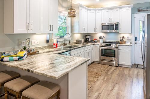 5002 Rookery 3 Sea La Vie with 2 pools beach access and beach amenities thumb 3