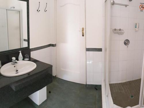 Classic King Room image 1