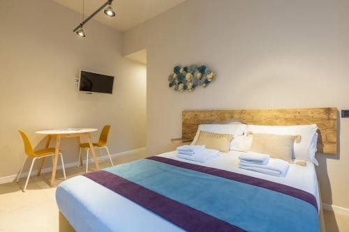 SP15 -Isola- Super Large Apartment