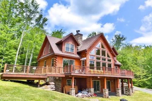 . Luxurious Home & Amazing Views