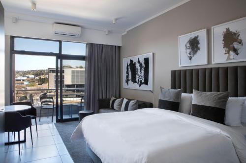 The Capital Trilogy Menlyn Maine – khách sạn tại Garsfontein