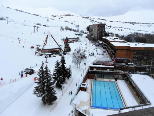 Studio rénové skis aux pieds, accès piscine - FR-1-267-201 (Studio renove skis aux pieds, acces piscine - FR-1-267-201) in Le Corbier
