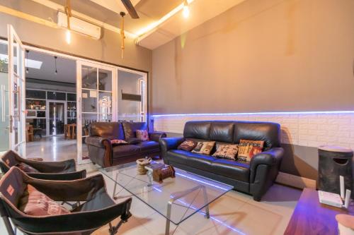 Safaraz Garden near Galaxy Bekasi Mitra RedDoorz – Bekasi, PA