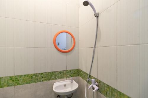 Standard Double Room image 2