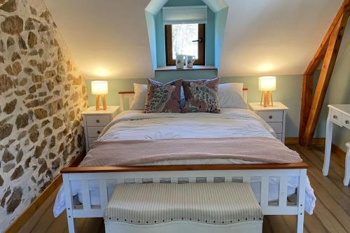 Converted Barn in Saint-Merd-la-Breuille