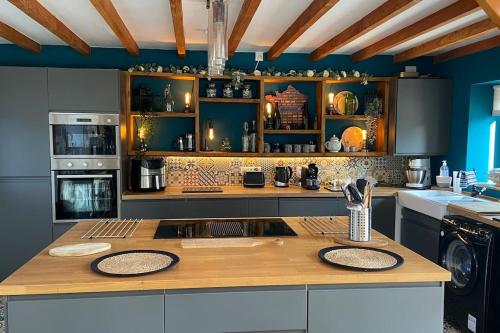 Converted Barn in Saint-Merd-la-Breuille