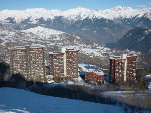 Studio 4/5 pers. Pied des pistes, Balcon, Animaux admis - FR-1-267-211 in Le Corbier