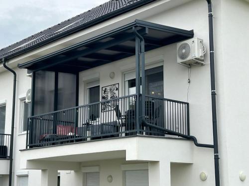 Balcony/terrace, Lakeside Luxury Apartman Sarvar in Sarvar