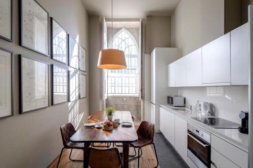 Two-Bedroom Apartment image 6