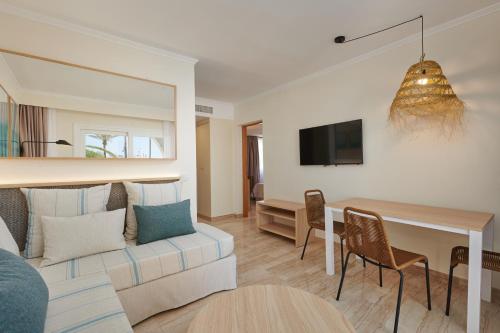 Grupotel Mar de Menorca - image 6