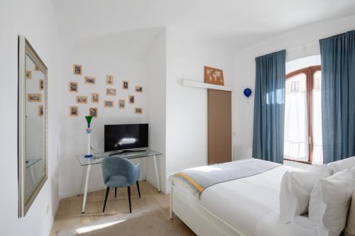 2 bedrooms flat near the Colosseum, Řím (fotografie 2)