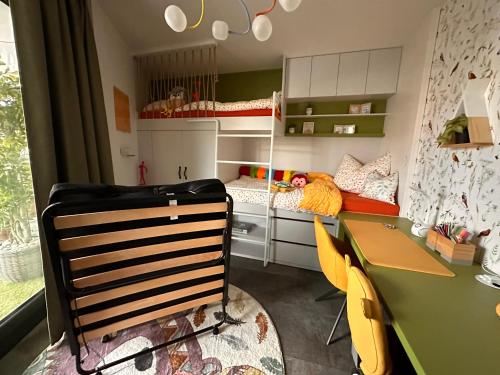 DH Family and Whirlpool Apartment 3kk - Videnska 2