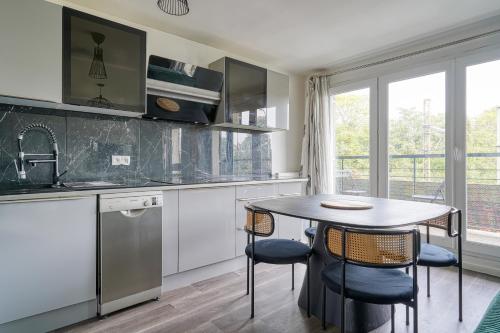 кухня, L'évasion Parisienne à Argenteuil (L'evasion Parisienne a Argenteuil) in Аржентей