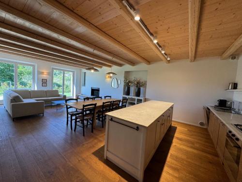 Villa La Ginestra Piemonte with private pool