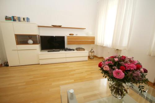 Möbliertes Apartment im Herzen von Düsseldorf, Düsseldorf (Foto 3)