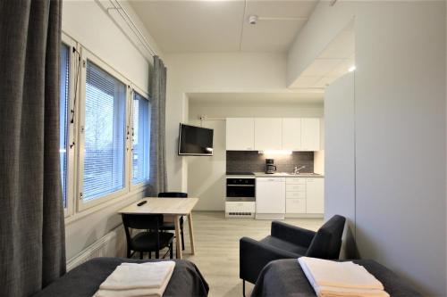 Kitchen, Forenom Aparthotel Kuopio in Kuopio
