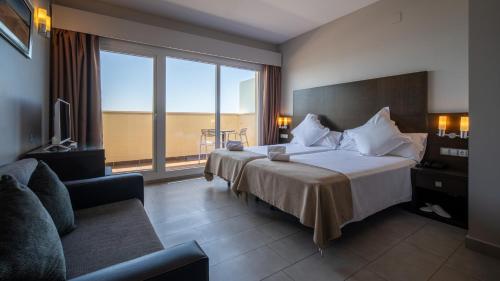 Pato Amarillo - image 14