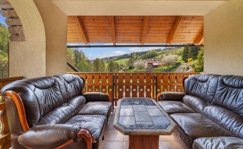 Chalupa Pod Studánkou (Chalupa Pod Studankou) in ชวาเลซ