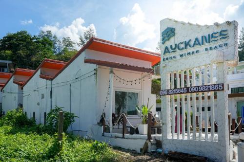 BAAN AUCKANEE in Khung Wiman Beach