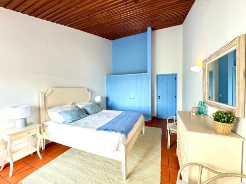 Comporta - Wood & Blue