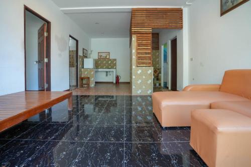 BAAN AUCKANEE in Khung Wiman Beach