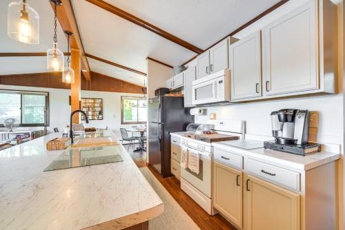 Waterfront Home with Fire Pit and Deck in Balsam Lake! in Balsam Lake, USA