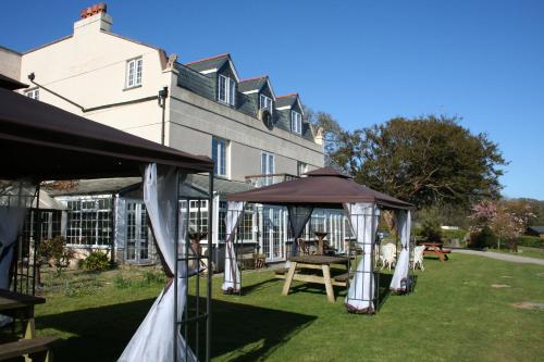 608550008 Great Trethew Manor Hotel & Self Catering Lodges