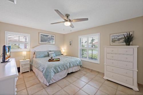 310 West Flamingo Circle - image 14