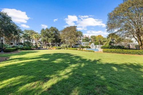 Studio in Heart of the Village in Destin, USA