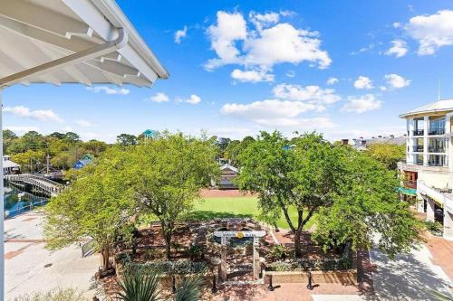Studio in Heart of the Village in Destin, USA