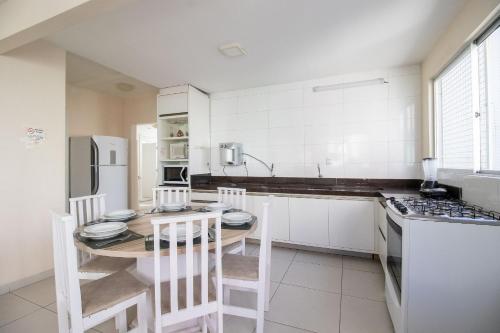 PLT41 - Sacada Ampla com Churrasqueira, 3 Suítes, Balneário Camboriú (zdjęcie 10)